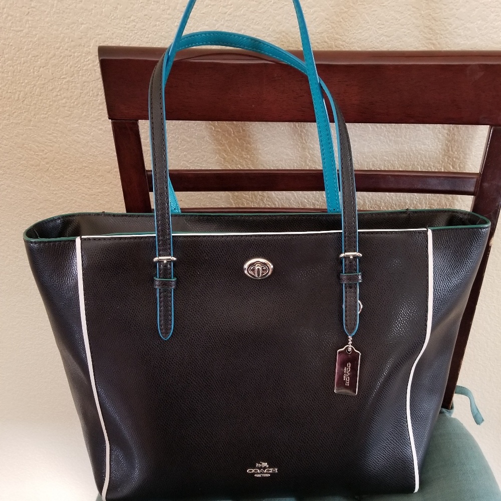 SOLD!!!! Coach Edgestain Turnlock Tote